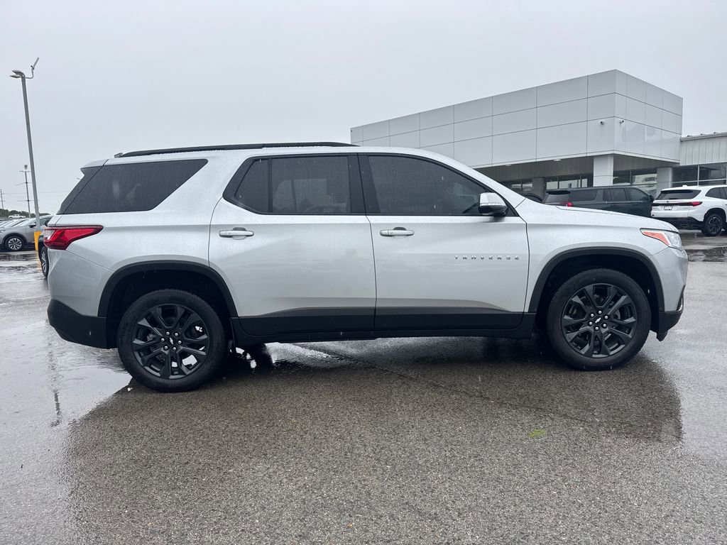 Used 2020 Chevrolet Traverse RS w/ LPO, Floor Liner Package AWD/4WD image 7
