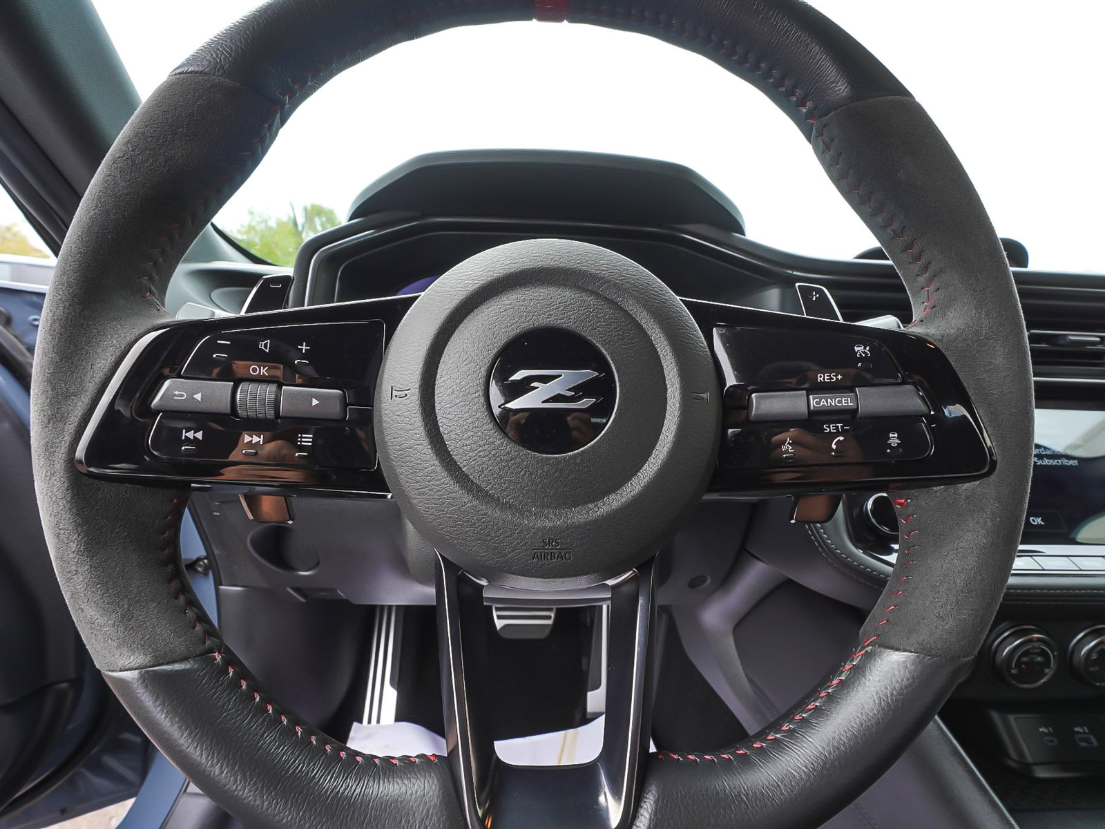 Used 2025 Nissan Z NISMO w/ Floor Mat Package RWD image 16