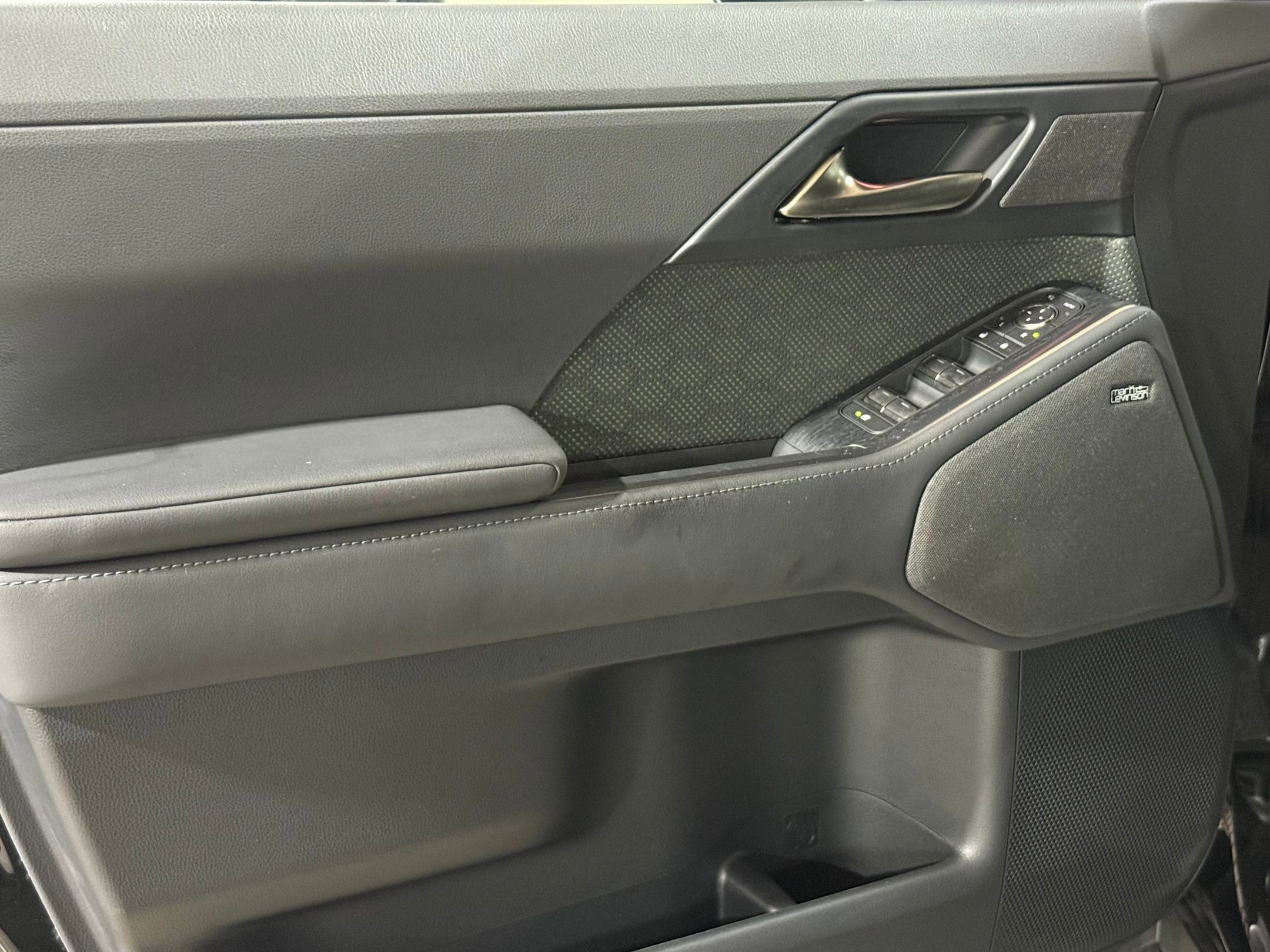 Used 2024 Lexus GX 550 image 13