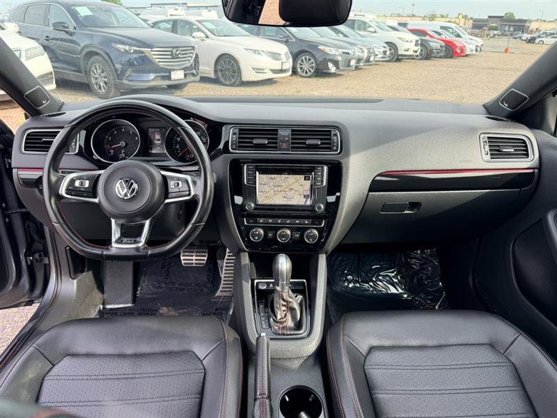 Used 2017 Volkswagen Jetta GLI FWD image 20