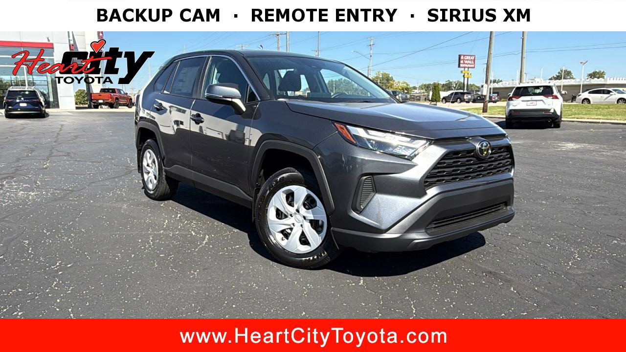 New 2025 Toyota RAV4 LE video 1