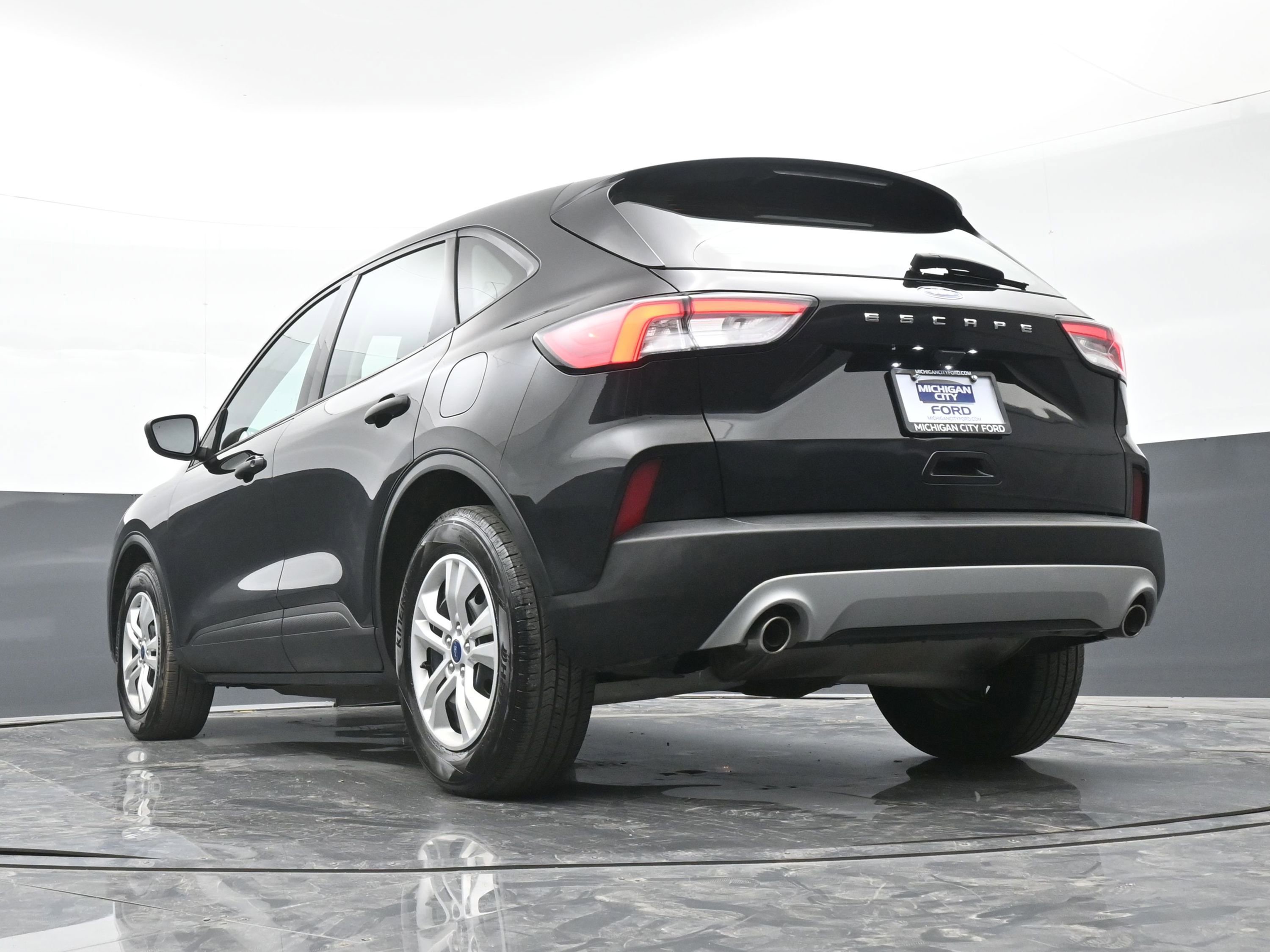 Used 2020 Ford Escape S image 41