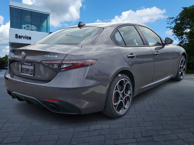 New 2026 Alfa Romeo Giulia Base image 3