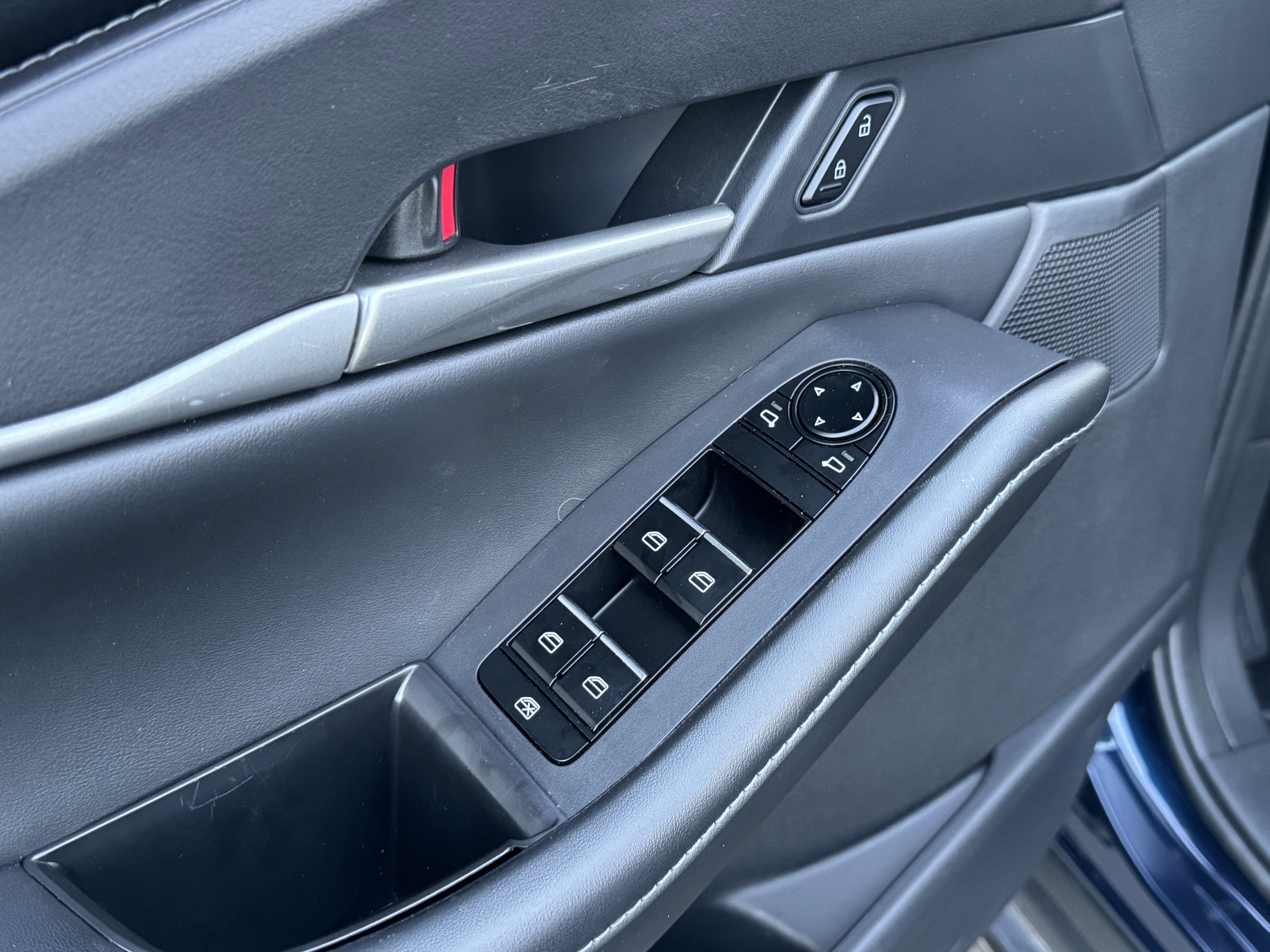 Used 2022 MAZDA CX-30 AWD 2.5 S w/ Select Package image 15