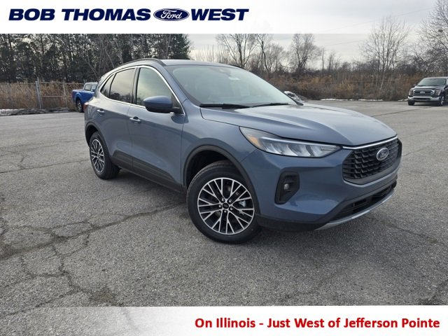 New 2026 Ford Escape SE image 1