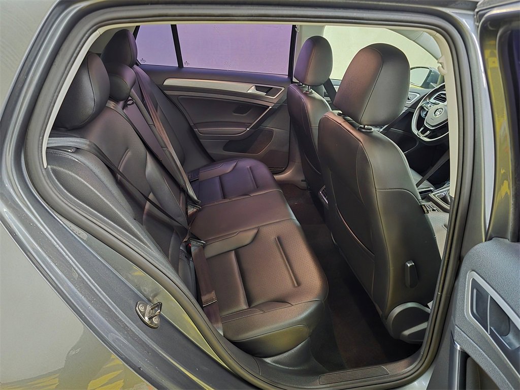 Used 2017 Volkswagen Golf Wolfsburg Edition image 12