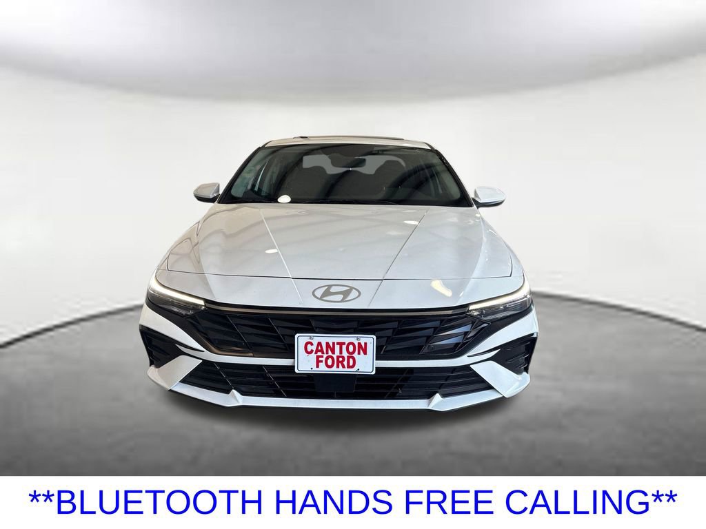 Used 2025 Hyundai Elantra SEL FWD image 9