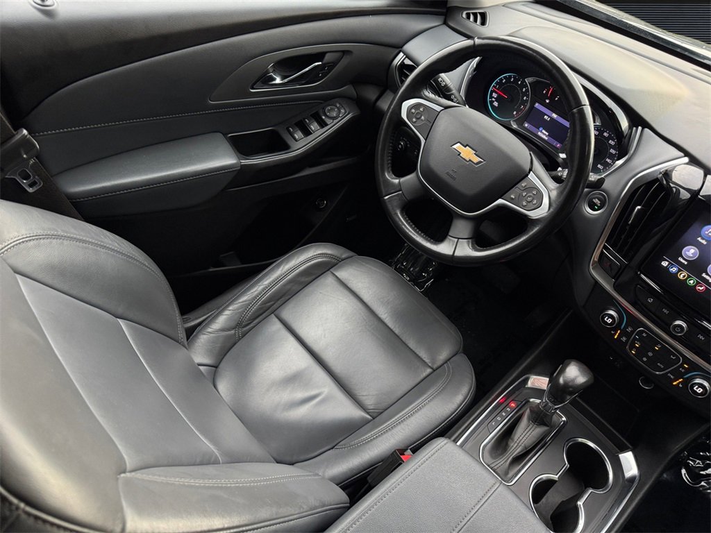Used 2021 Chevrolet Traverse LT w/ LT Premium Package image 15