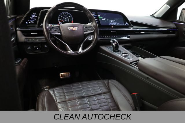 Used 2024 Cadillac Escalade ESV V w/ Heavy-Duty Trailer Package AWD/4WD image 9