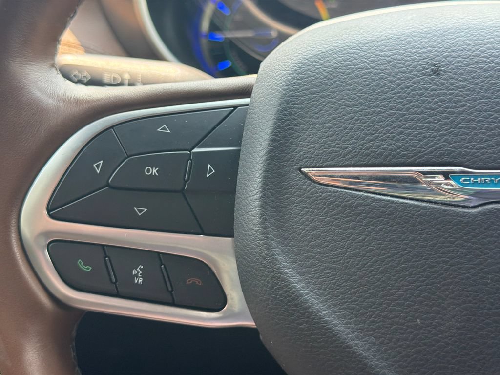 Used 2020 Chrysler Pacifica Limited w/ Advanced Safetytec Group FWD image 28