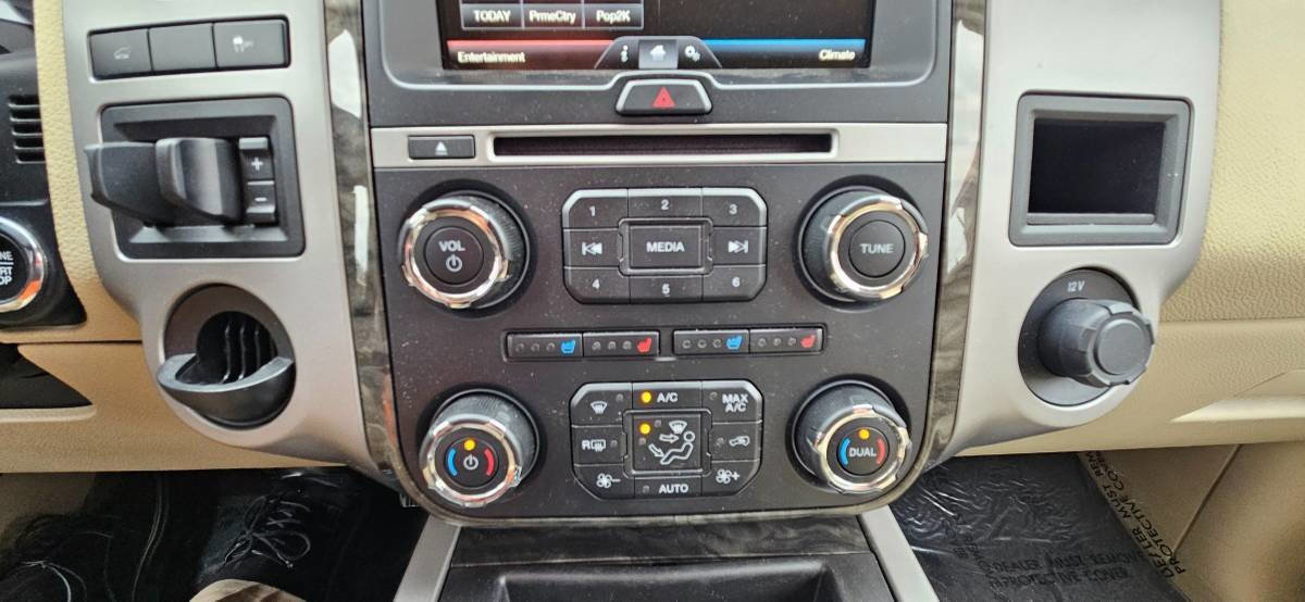 Used 2015 Ford Expedition EL Limited w/ Equipment Group 301A image 14