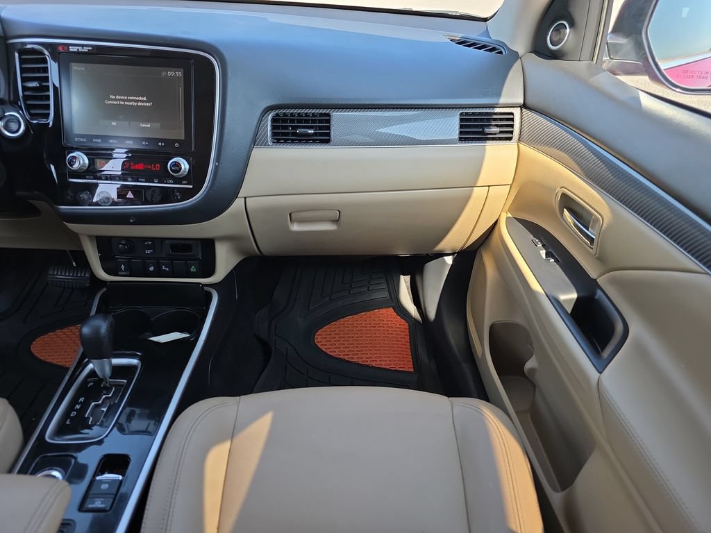 Used 2020 Mitsubishi Outlander GT AWD/4WD image 16