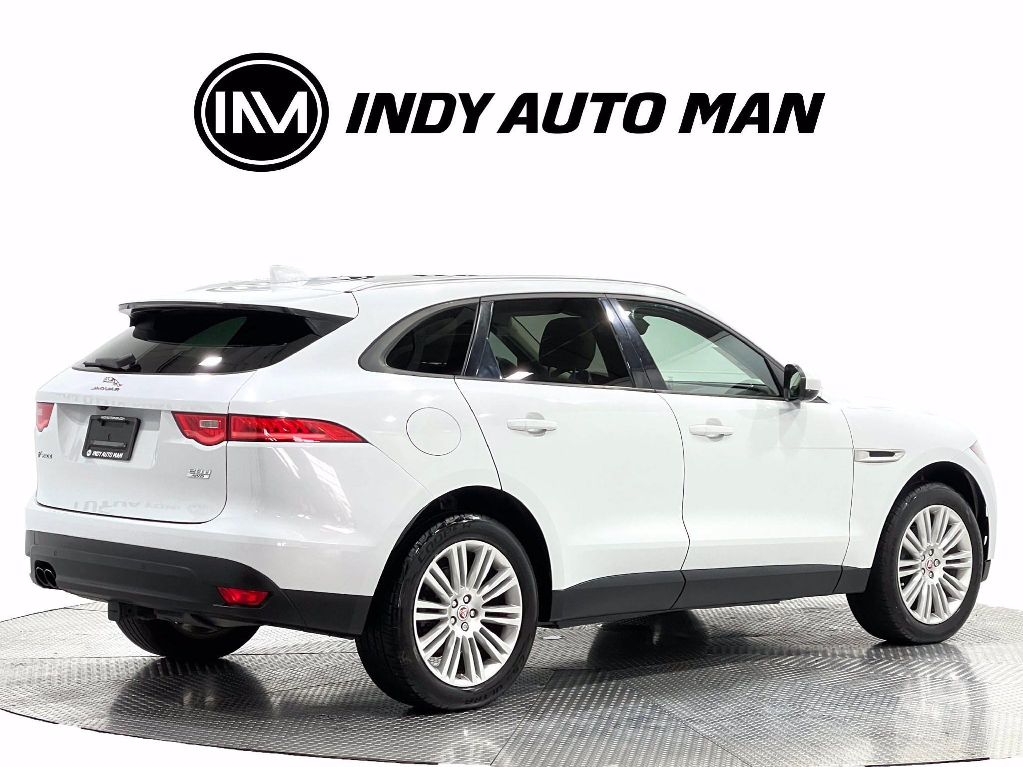 Used 2018 Jaguar F-PACE Premium AWD/4WD image 4