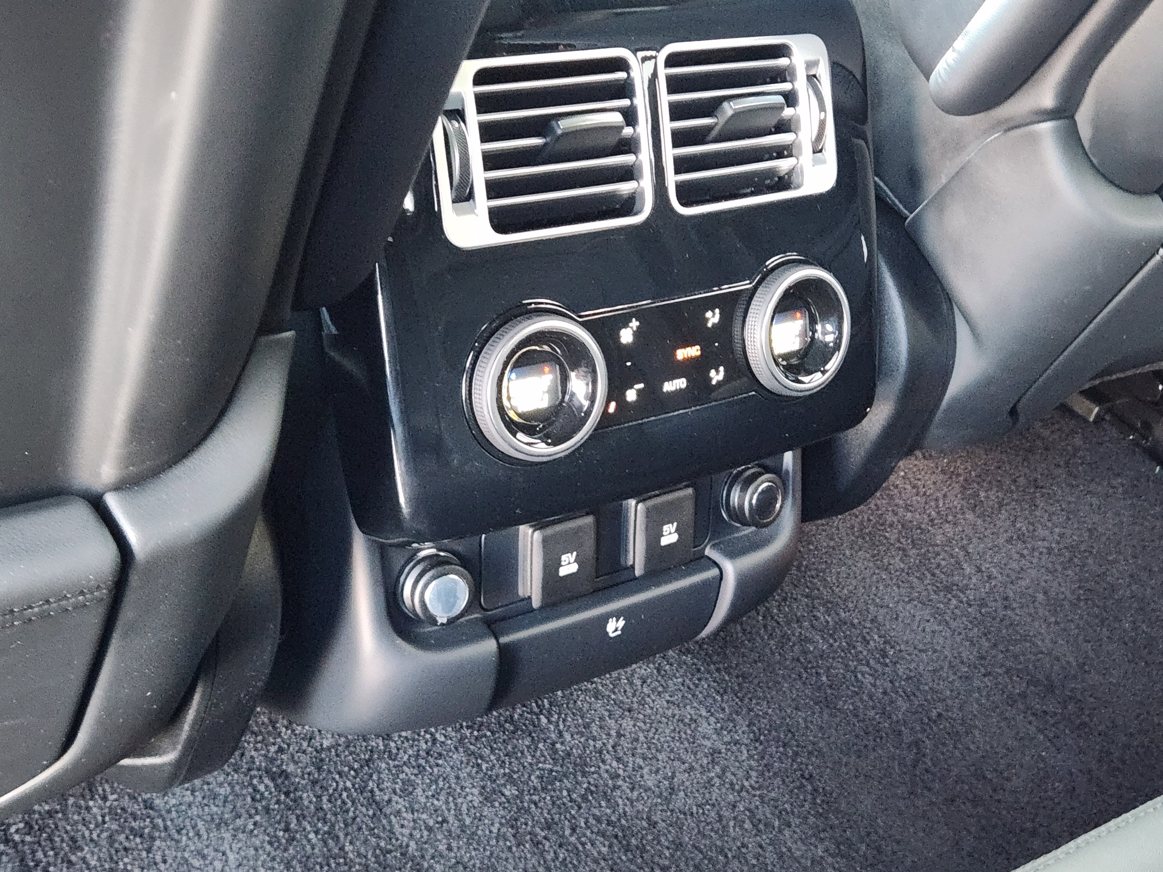 Used 2021 Land Rover Range Rover Westminster Edition image 31