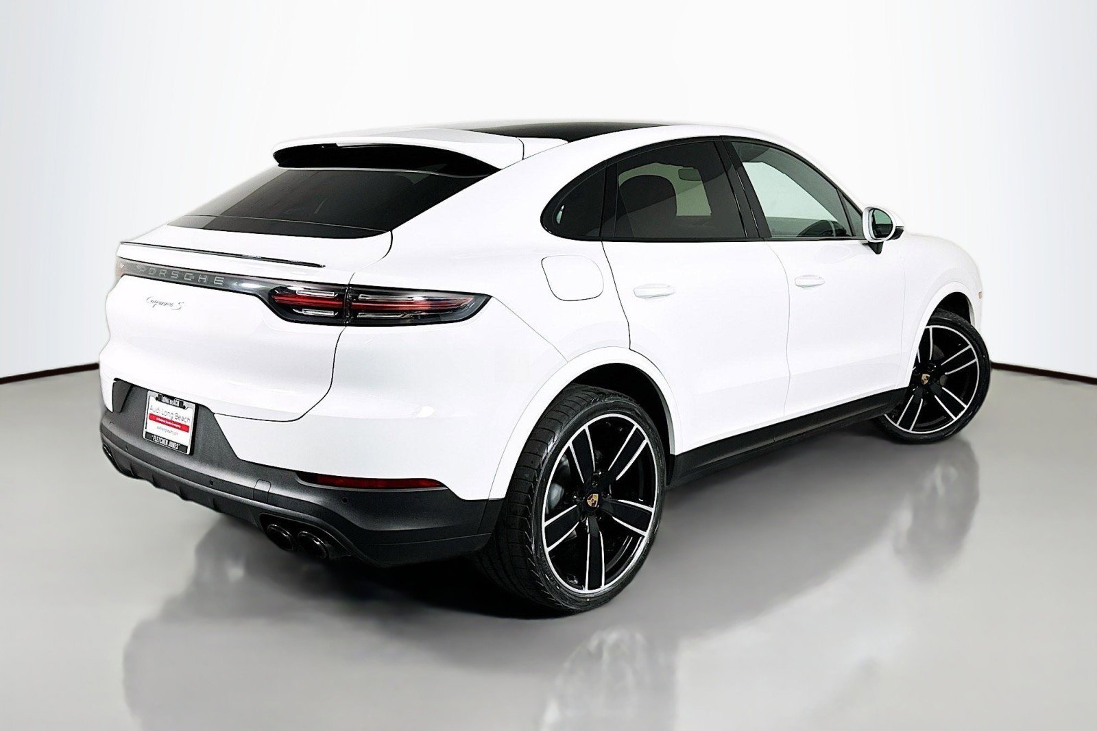 Used 2022 Porsche Cayenne S AWD/4WD image 14