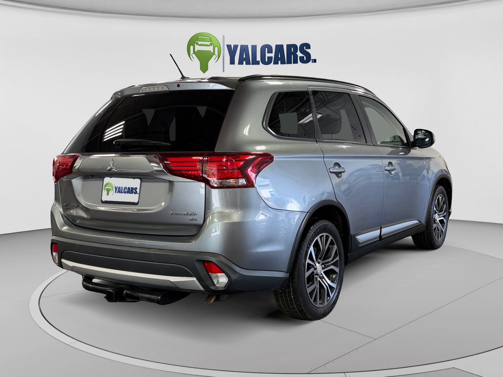 Used 2016 Mitsubishi Outlander SE AWD/4WD image 5