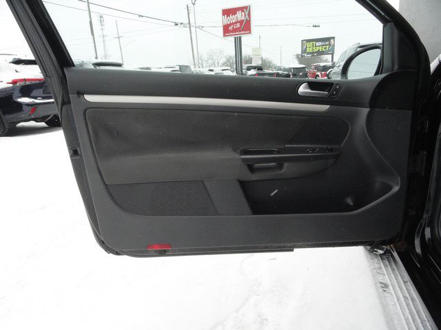 Used 2008 Volkswagen Rabbit 2-Door image 10