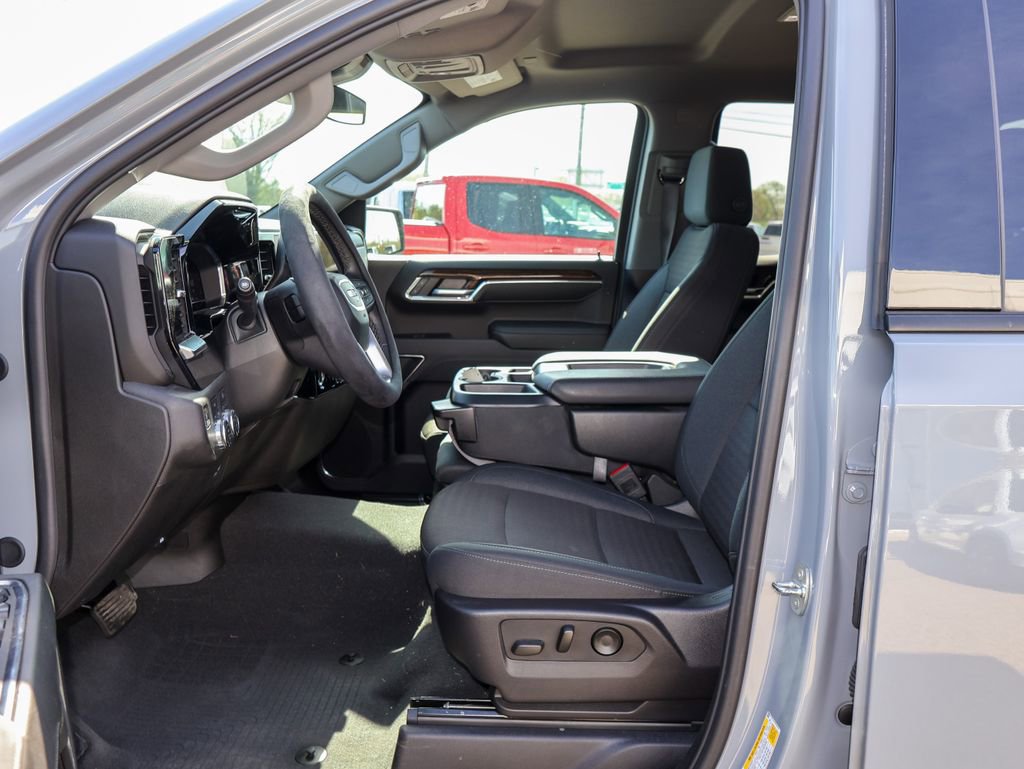 Used 2024 GMC Sierra 1500 Elevation image 7