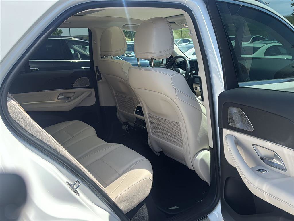 Used 2024 Mercedes-Benz GLE 450 4MATIC image 11