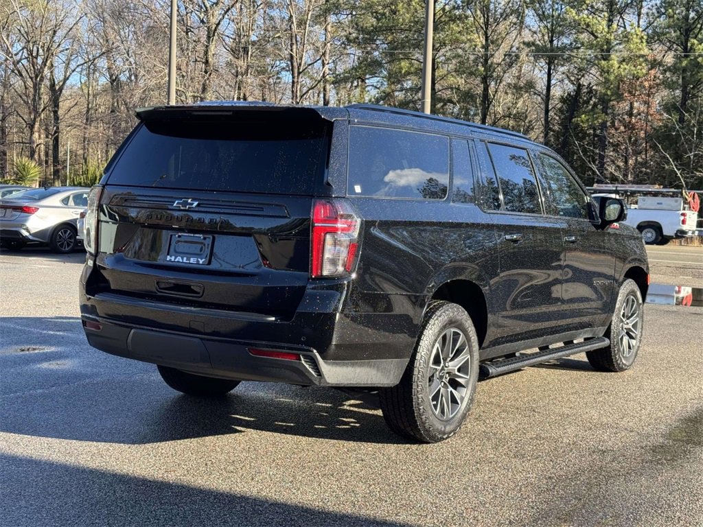 Used 2023 Chevrolet Suburban Z71 w/ Luxury Package image 21