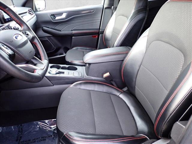 Used 2024 Ford Escape ST-Line image 13