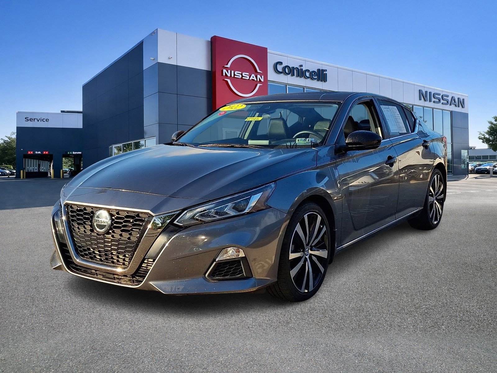 Certified 2022 Nissan Altima 2.0 SR FWD image 3