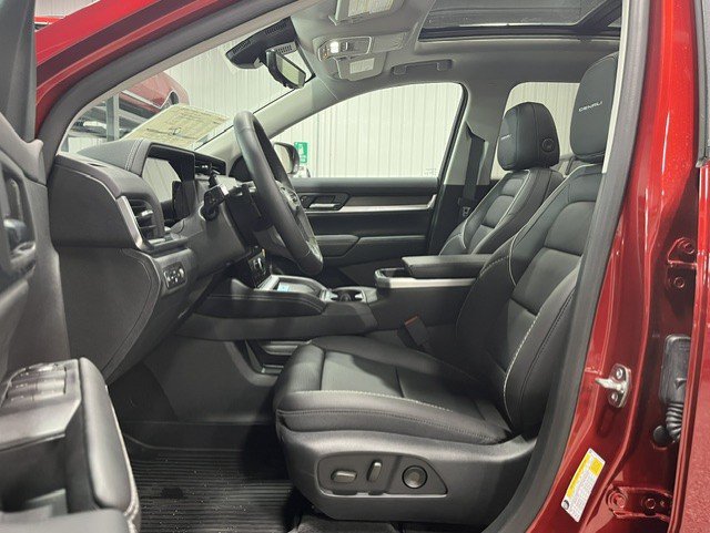 New 2026 GMC Terrain Denali w/ LPO, Floor Liner Package AWD/4WD image 13