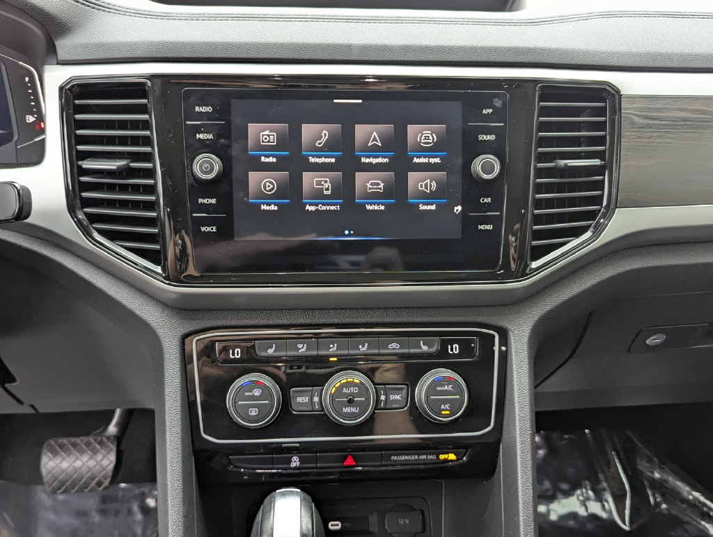 Certified 2023 Volkswagen Atlas SE w/ Panoramic Sunroof Package AWD/4WD image 23