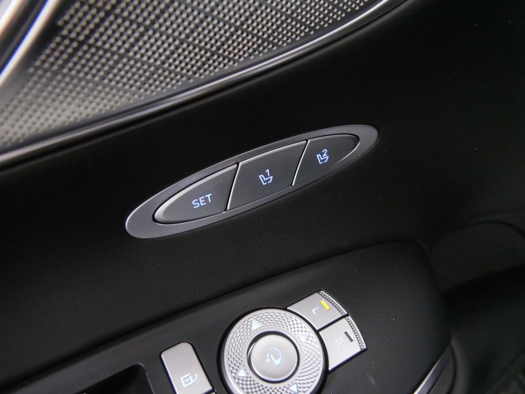 Used 2023 Genesis GV70 3.5T Sport w/ Sport Advanced Package image 15