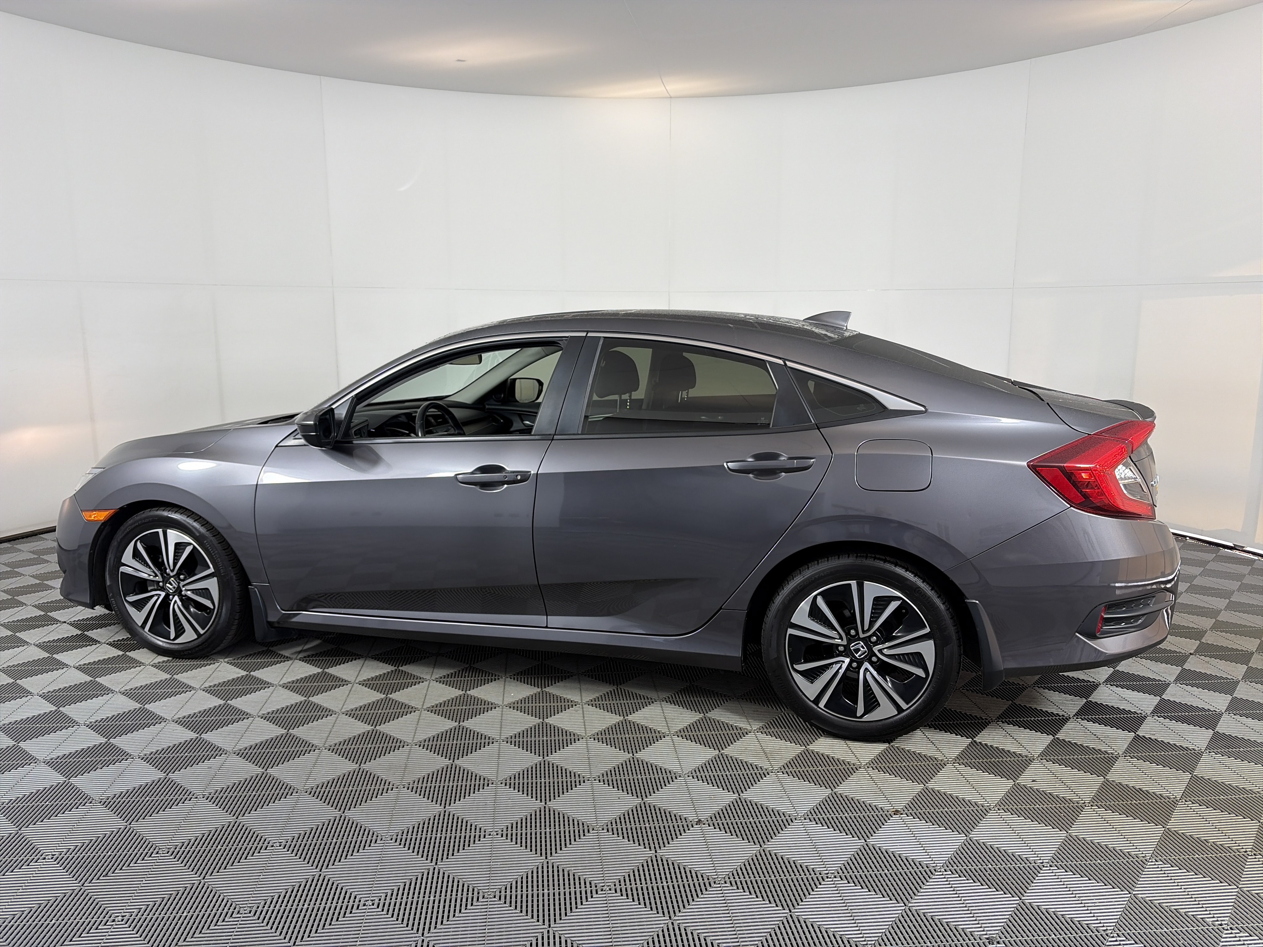 Used 2018 Honda Civic EX-T