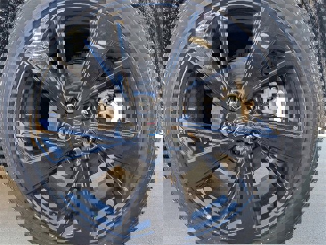 New 2025 Buick Envision Sport Touring image 6