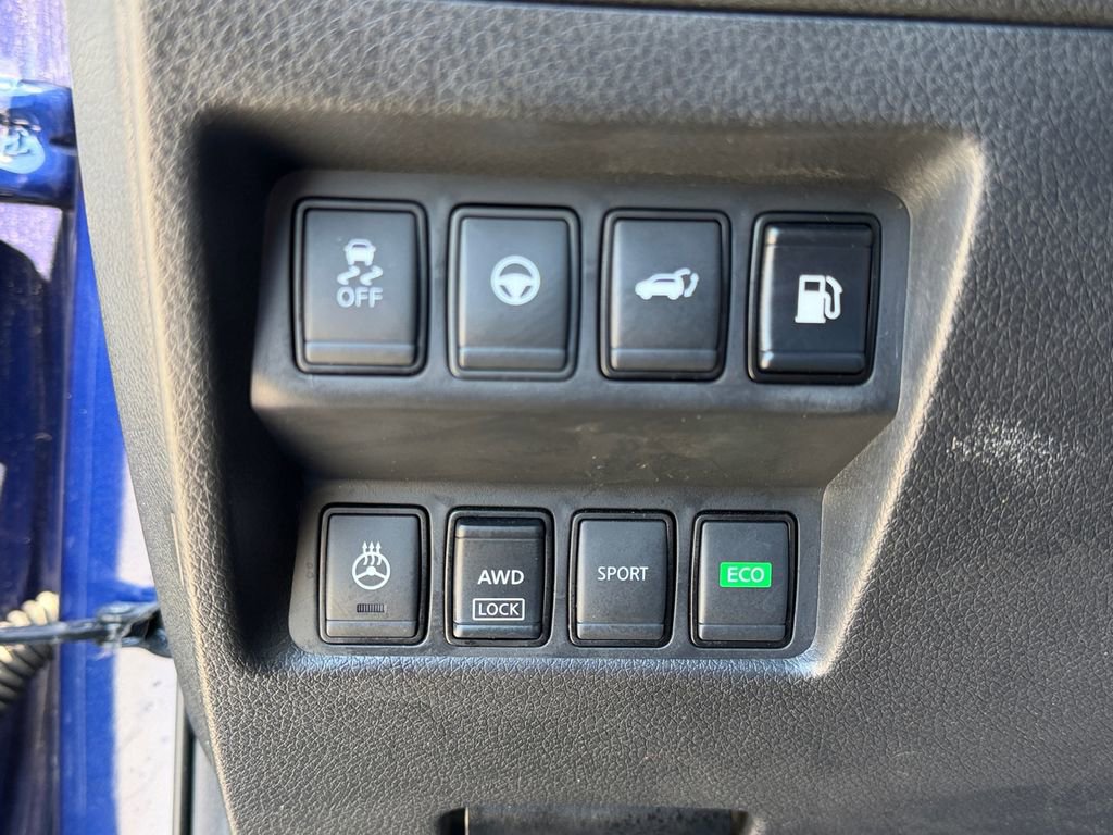 Used 2020 Nissan Rogue SL w/ Premium Package AWD/4WD image 29