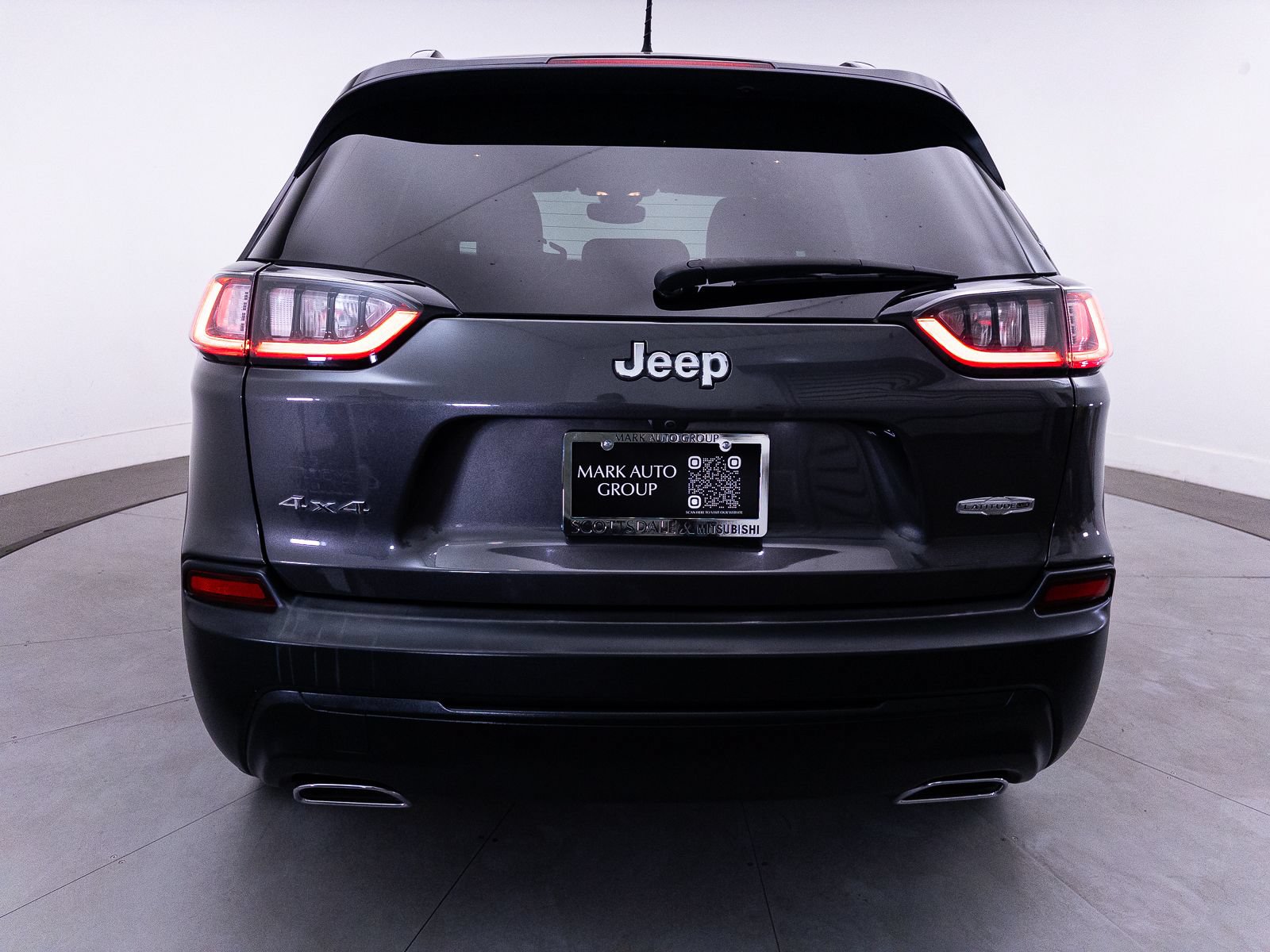 Used 2022 Jeep Cherokee Latitude Lux w/ Sun & Sound Group AWD/4WD image 17