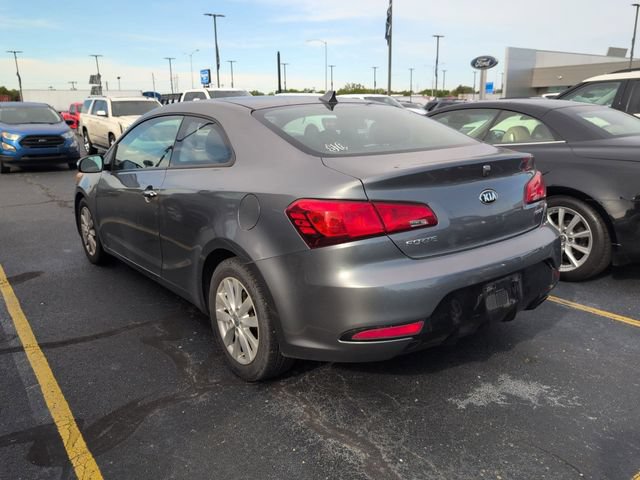 Used 2016 Kia Forte Koup EX FWD image 2