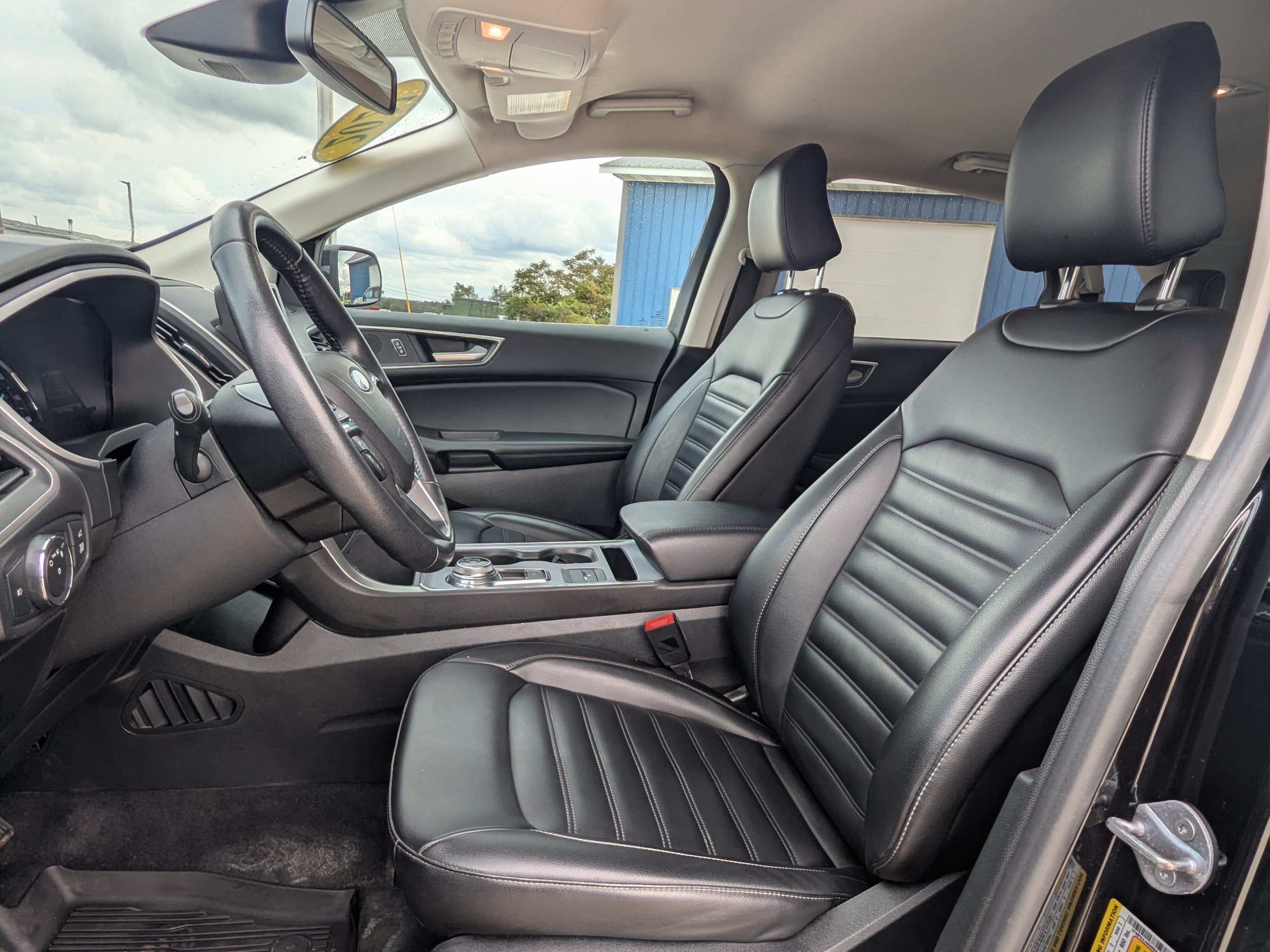 Used 2021 Ford Edge SEL w/ Convenience Package AWD/4WD image 10