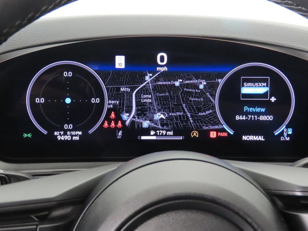 Certified 2025 Porsche Cayenne AWD/4WD image 17