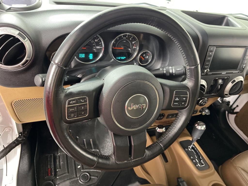 Used 2016 Jeep Wrangler Unlimited Sahara w/ Connectivity Group image 22