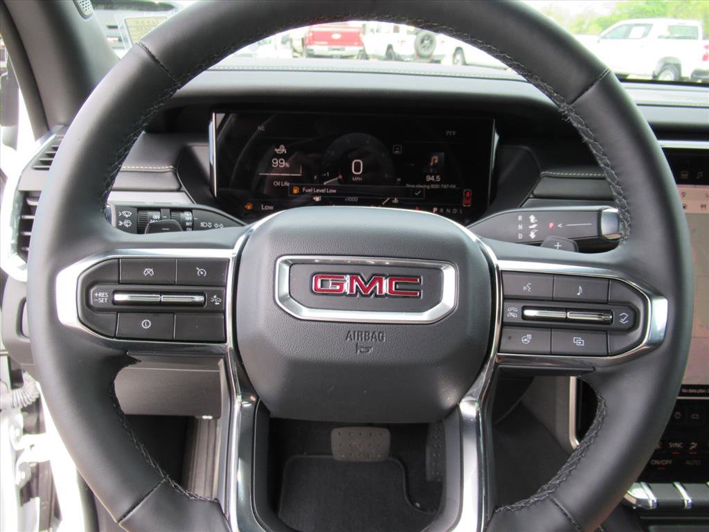Used 2025 GMC Acadia Elevation image 23