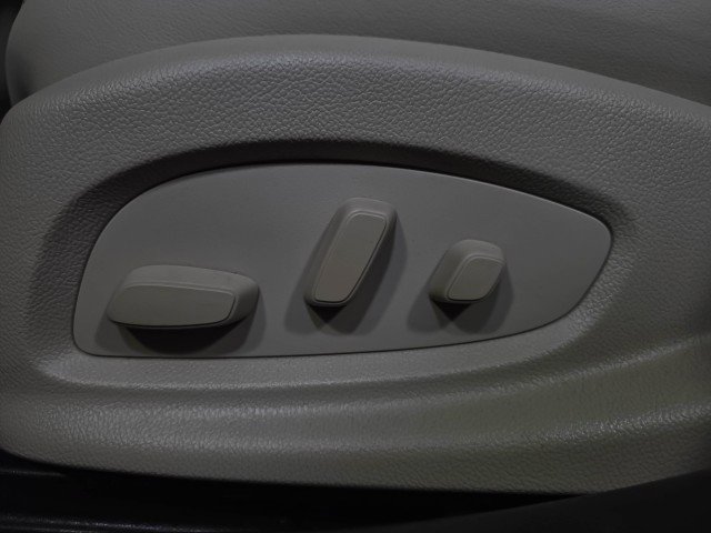 Used 2016 Buick LaCrosse Premium w/ Driver Confidence Package #1 FWD image 29