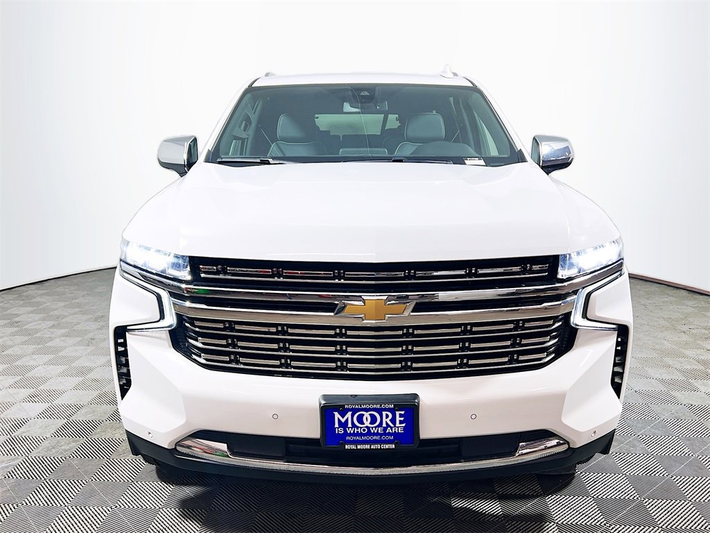 Used 2023 Chevrolet Suburban Premier image 3