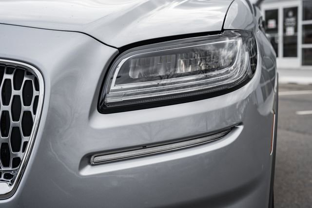 Used 2023 Lincoln Nautilus Reserve w/ Cargo Utility Package image 12