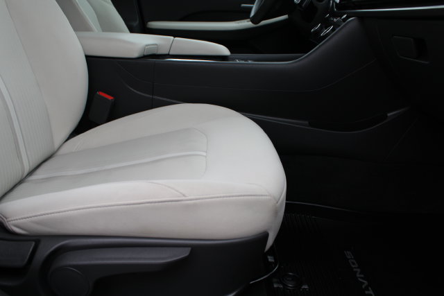 Used 2024 Hyundai Sonata SEL FWD image 20