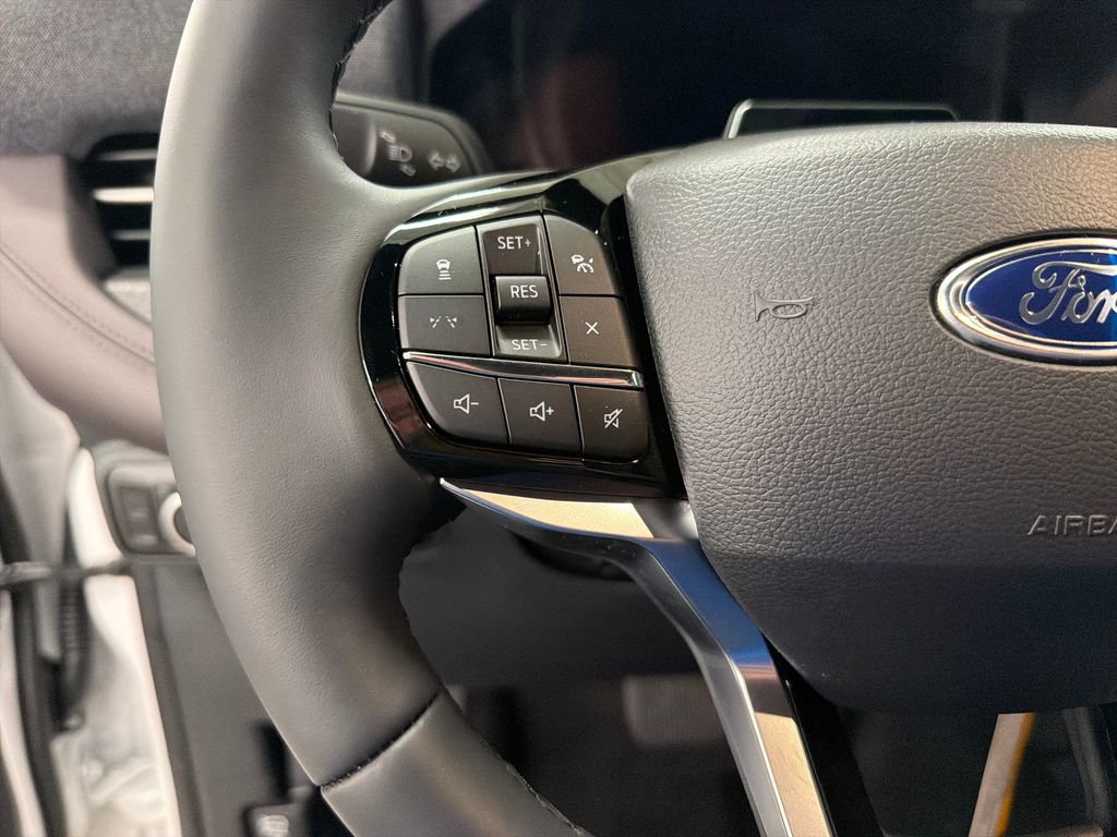 New 2026 Ford Explorer Platinum RWD image 19