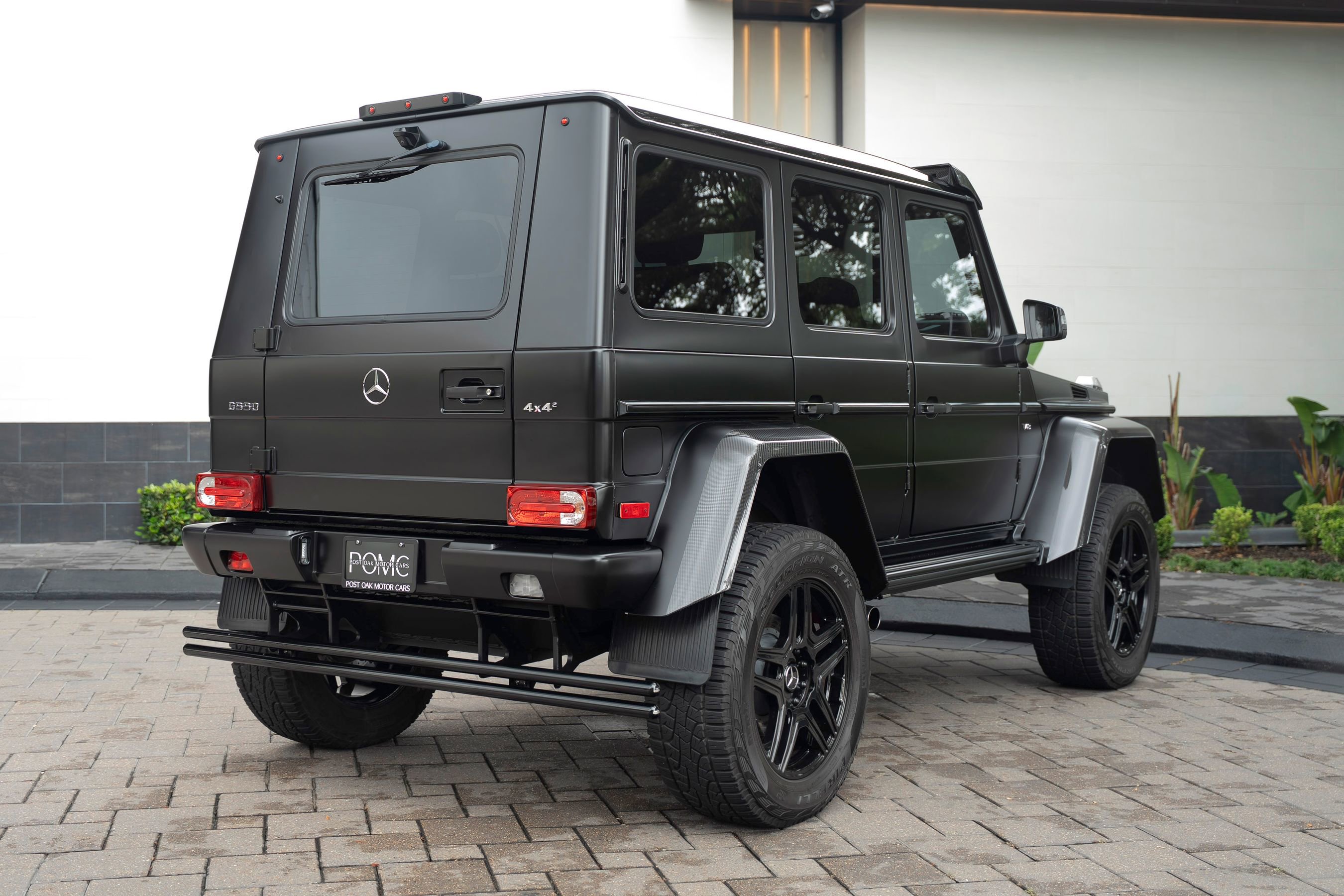 Used 2017 Mercedes-Benz G 550 Squared image 3