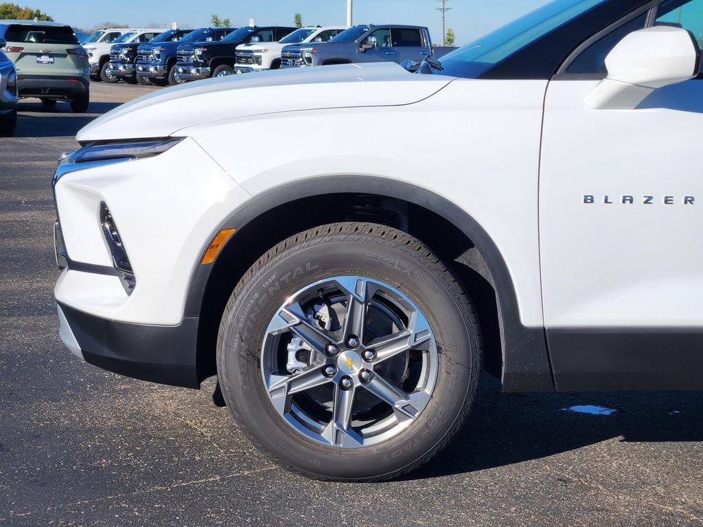 New 2026 Chevrolet Blazer LT w/ Convenience Package FWD image 7