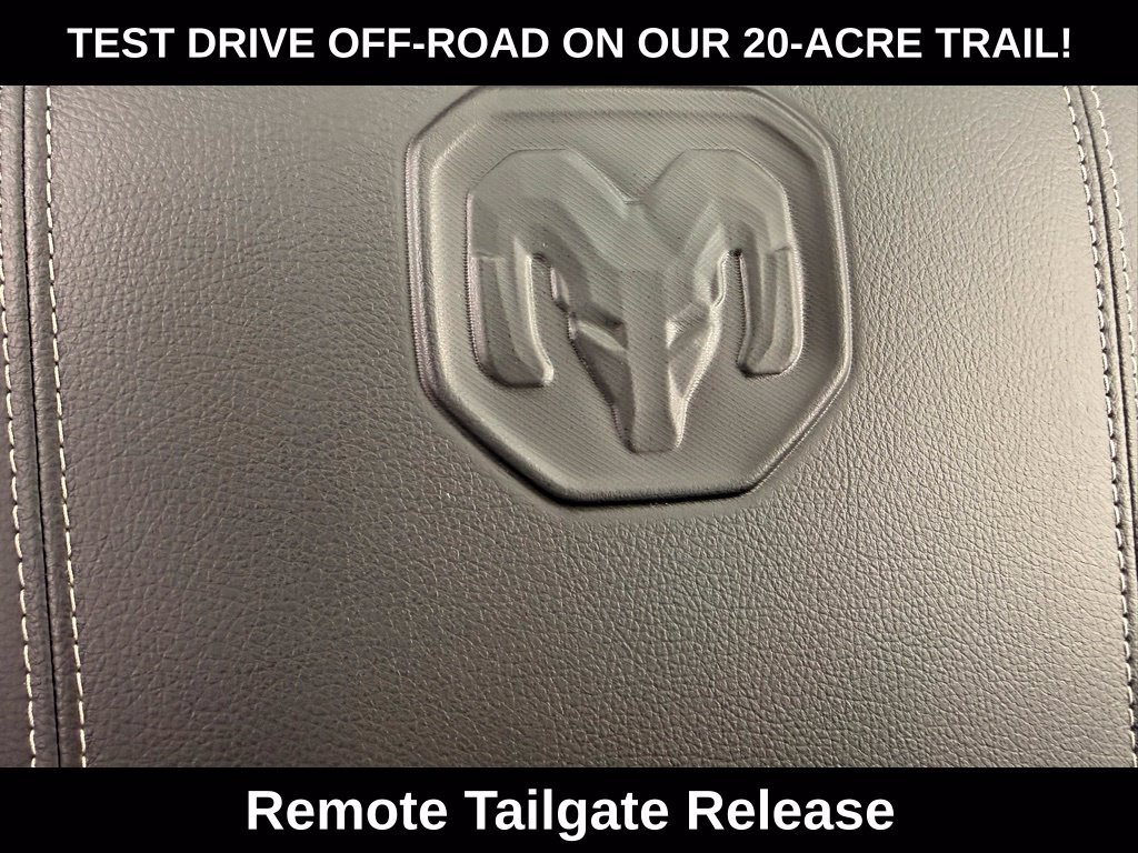 New 2026 RAM 2500 Laramie AWD/4WD image 17