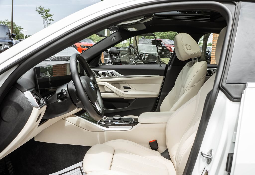 Used 2023 BMW i4 eDrive35 w/ Premium Package RWD image 25