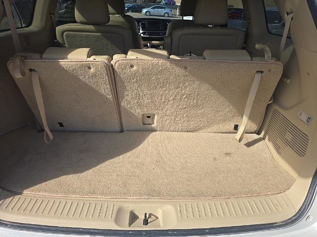 Used 2019 Toyota Highlander FWD V6 image 12