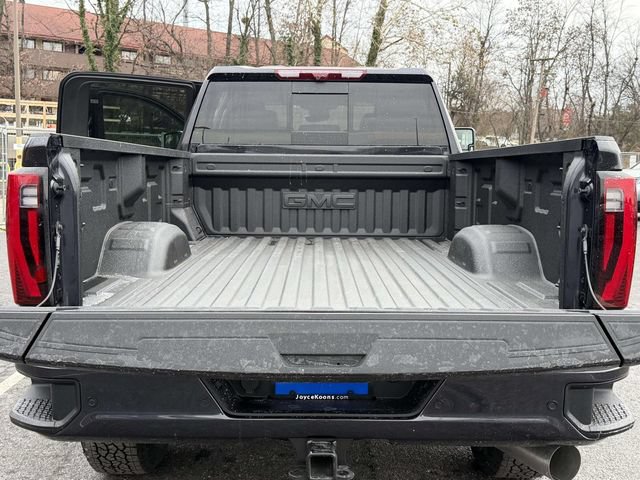 New 2026 GMC Sierra 2500 Denali w/ Denali Reserve Package AWD/4WD image 9