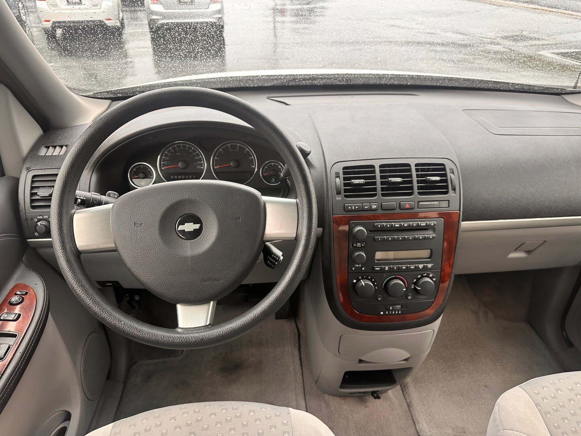 Used 2005 Chevrolet Uplander w/ Climate Package image 8